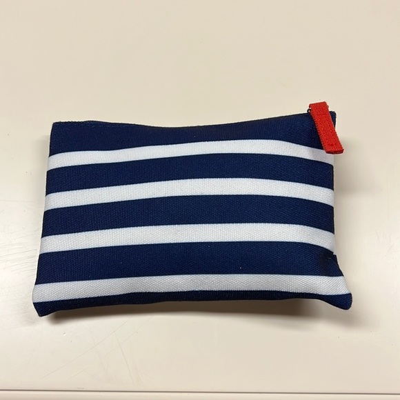 air france Handbags - Air France amenity case